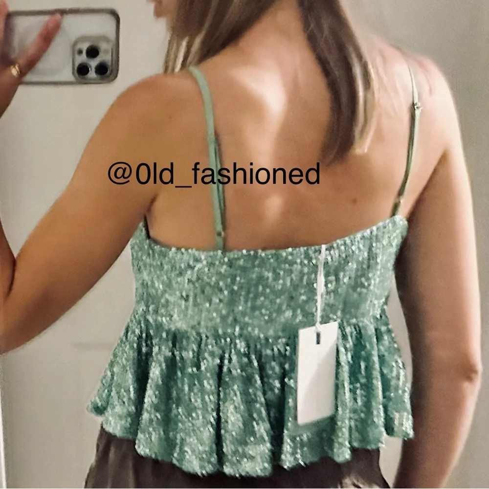 ENDLESS ROSE Sequin Top - Picture 6 of 12
